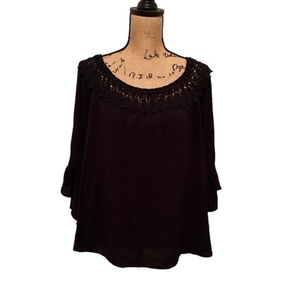 Women’s Studio 3/4 Sleeve Solid Gauze Top with Crochet Neck